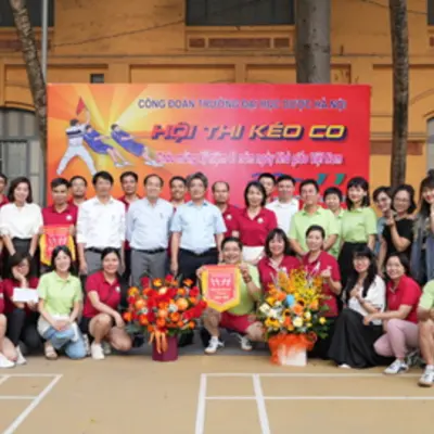 Sôi nổi Hội thi kéo co Trường 77Win slot thế giới casino Dược 2023